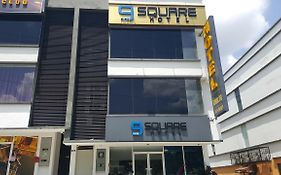 9 Square Hotel - Seri Kembangan